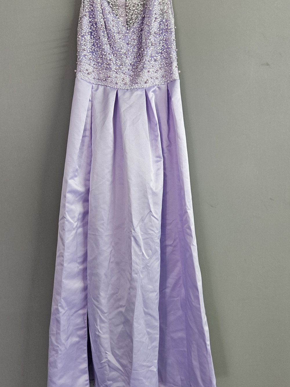 Elegant Lavender Maxi Dress with Beaded Bodice